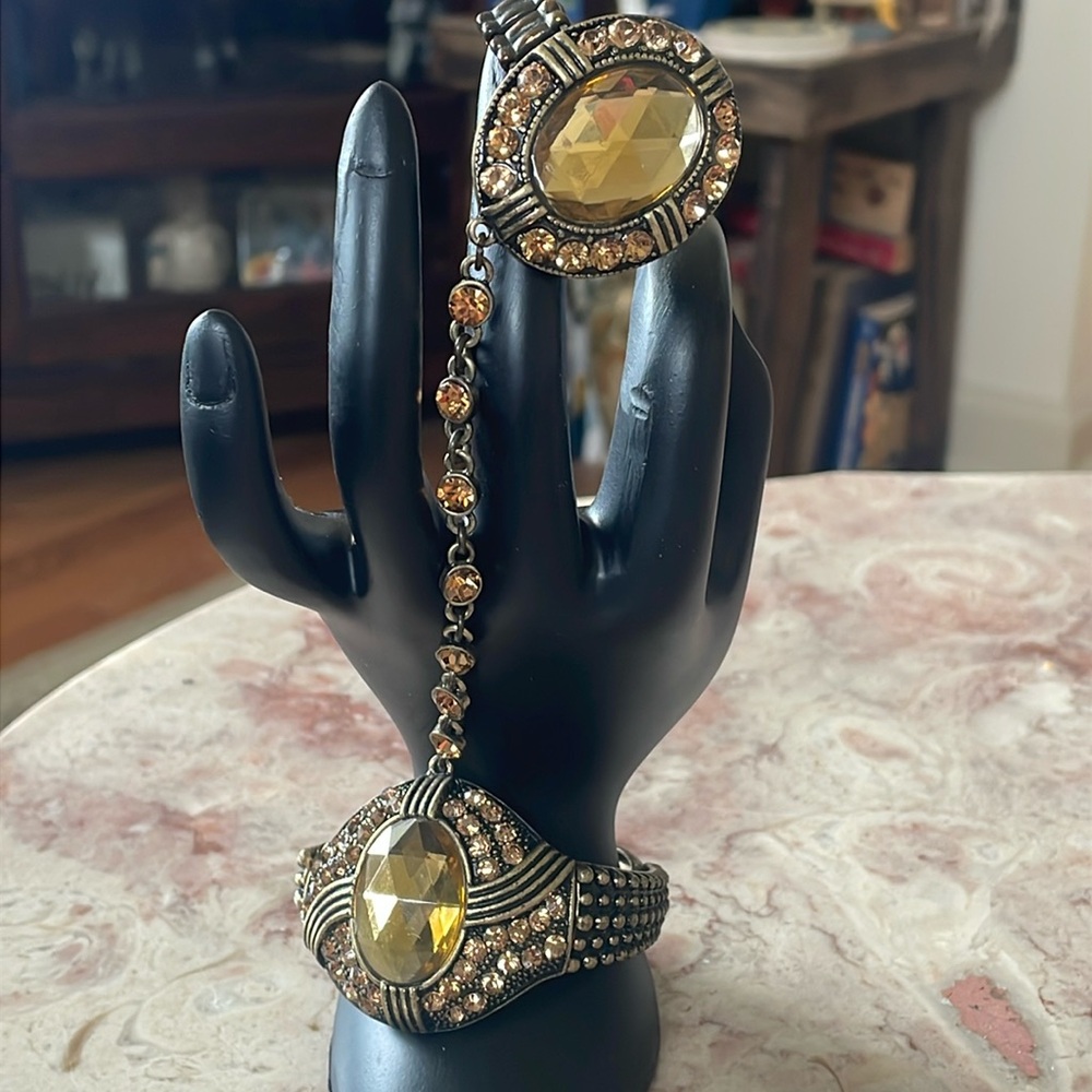 EUC Vintage Elegant Gold & Brown Ring Cuff Bracelet With Large Yellow Gemstones